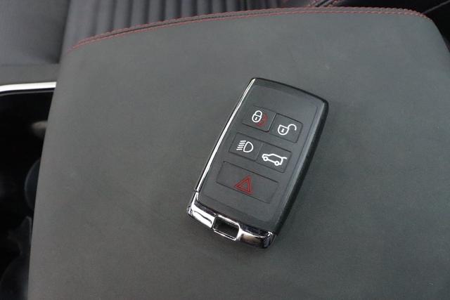 Land Rover Discovery Sport 2020 thumb 9