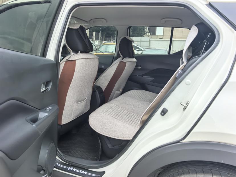 Nissan Kicks 2023 thumb 8