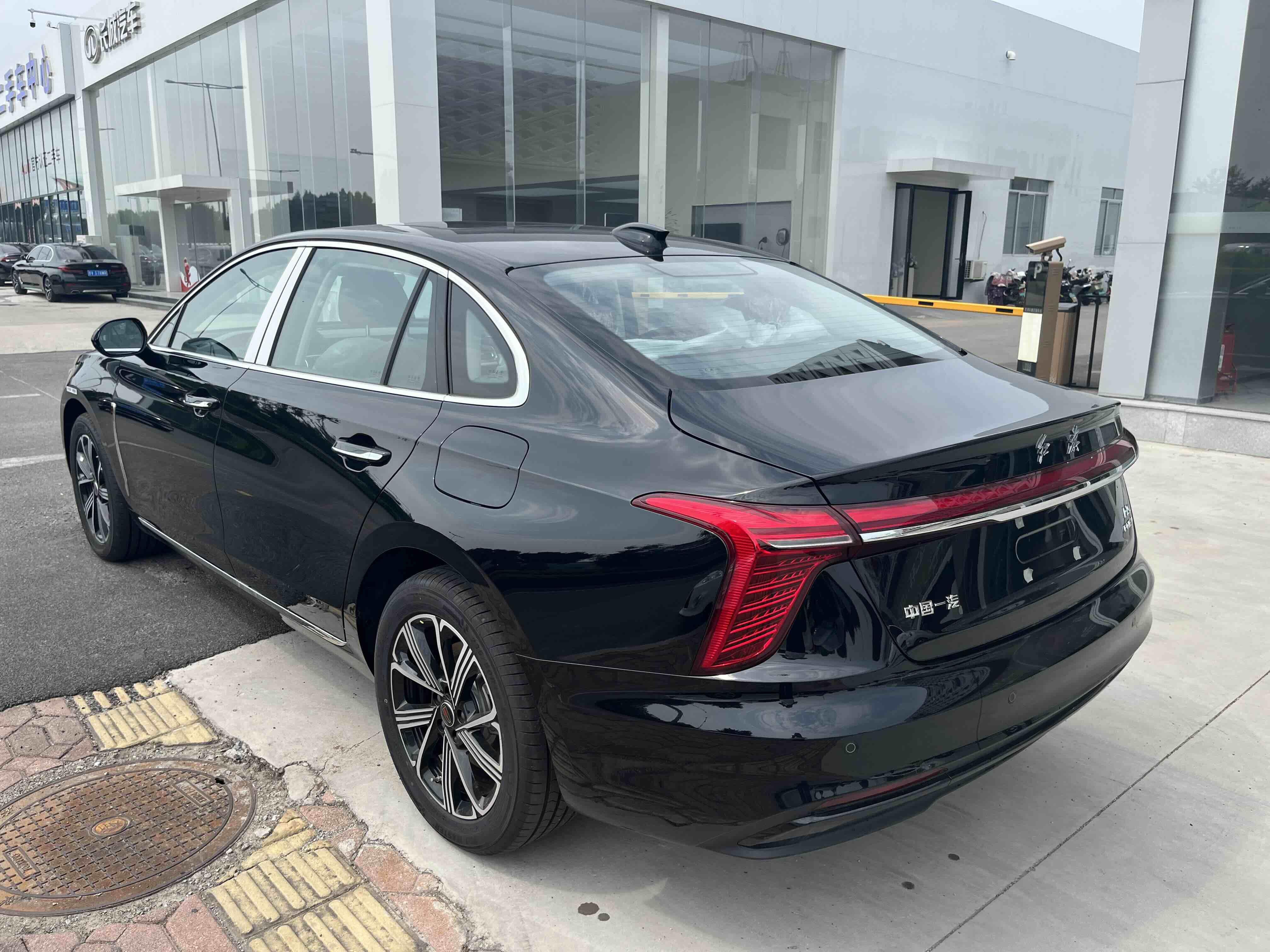Hongqi H5 2025 thumb 3