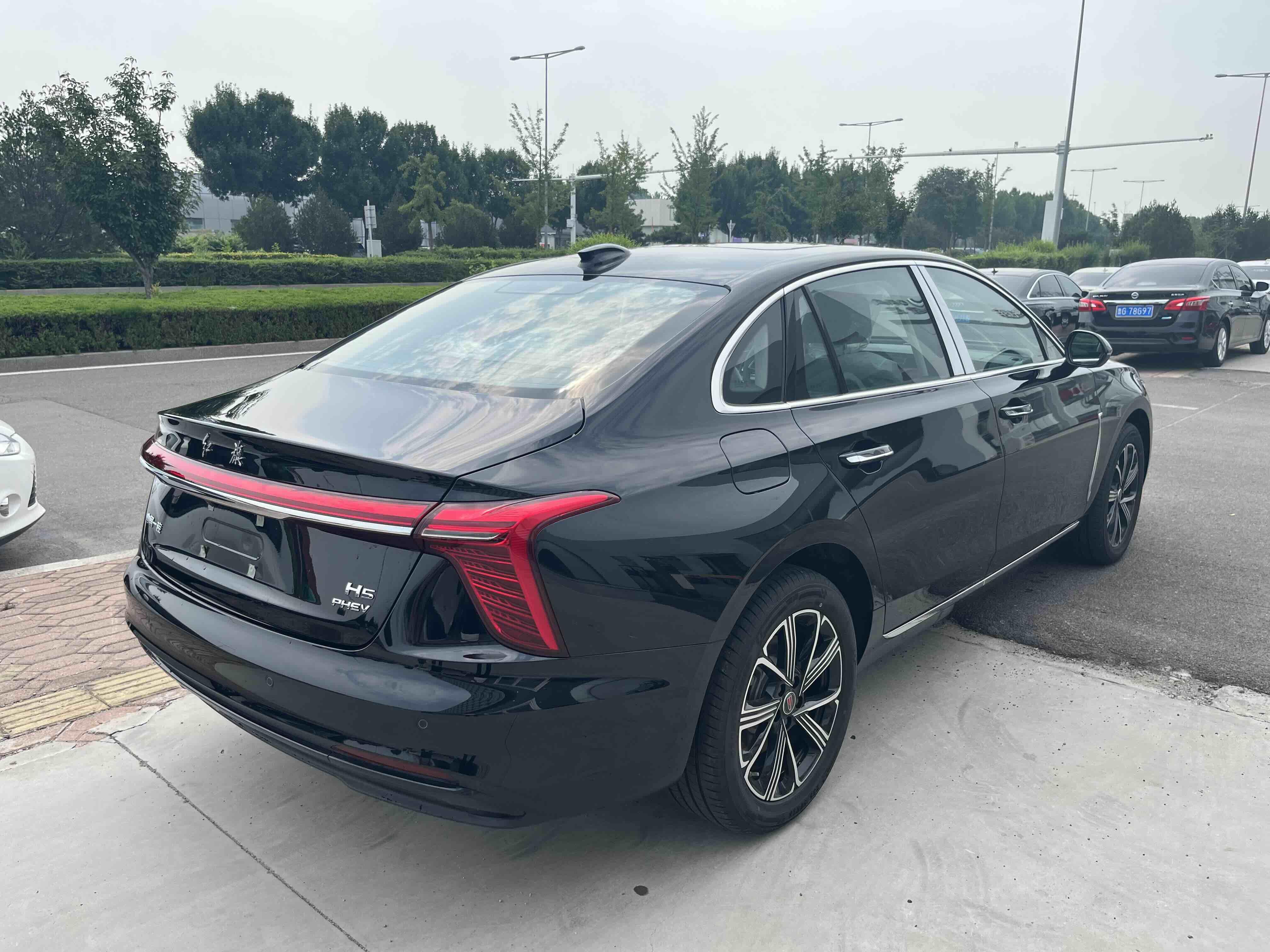 Hongqi H5 2025 thumb 5