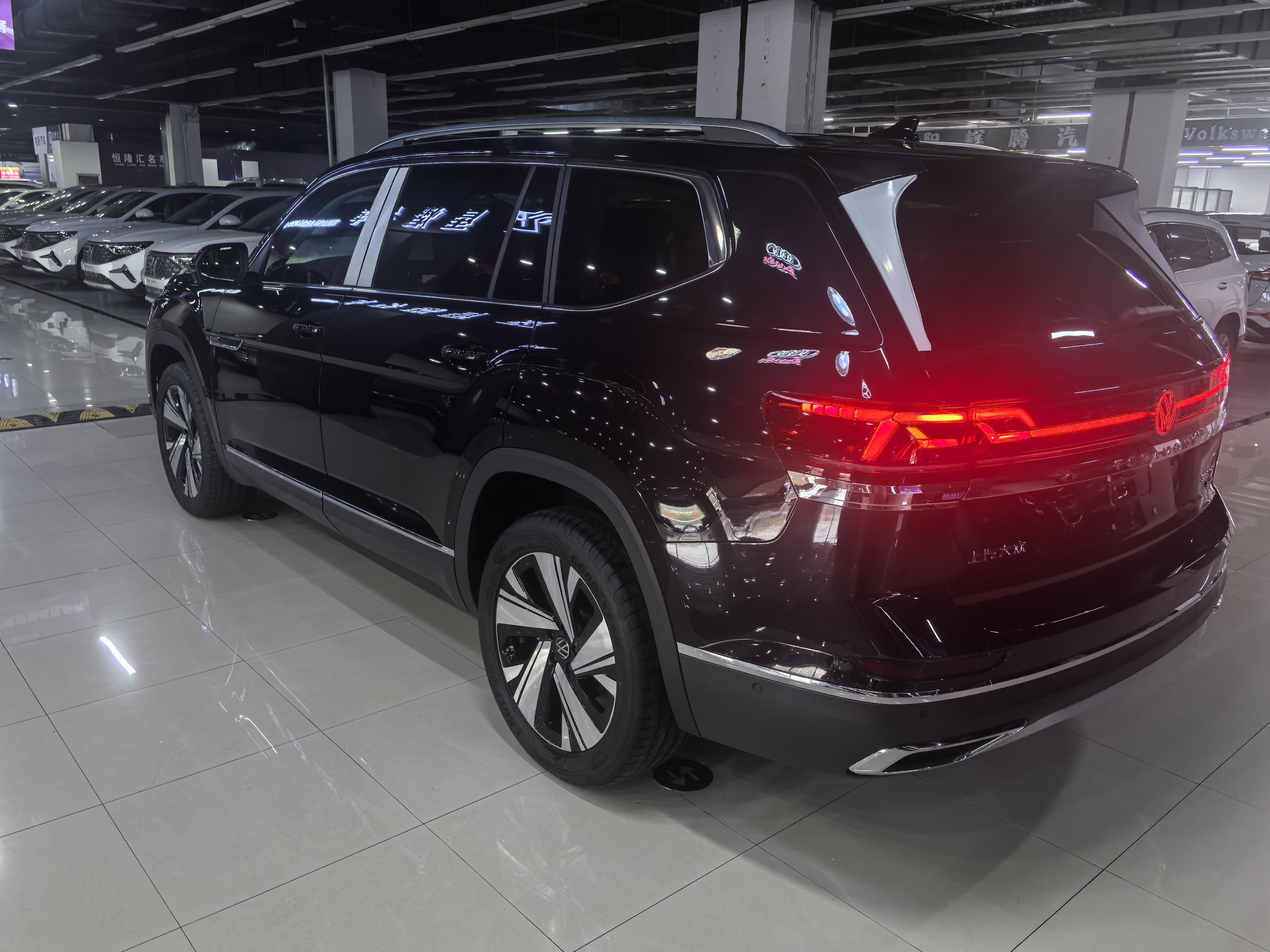 Volkswagen Teramont 2025 thumb 2