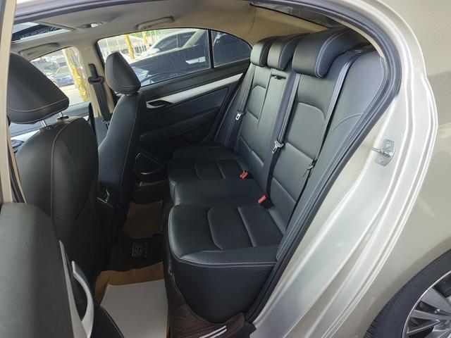 Geely Emgrand 2018 thumb 11