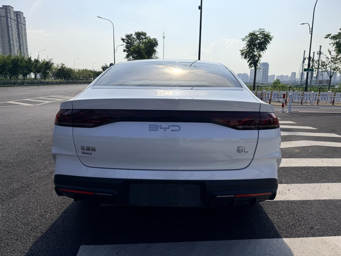 BYD Qin L DM 2025 thumb 3