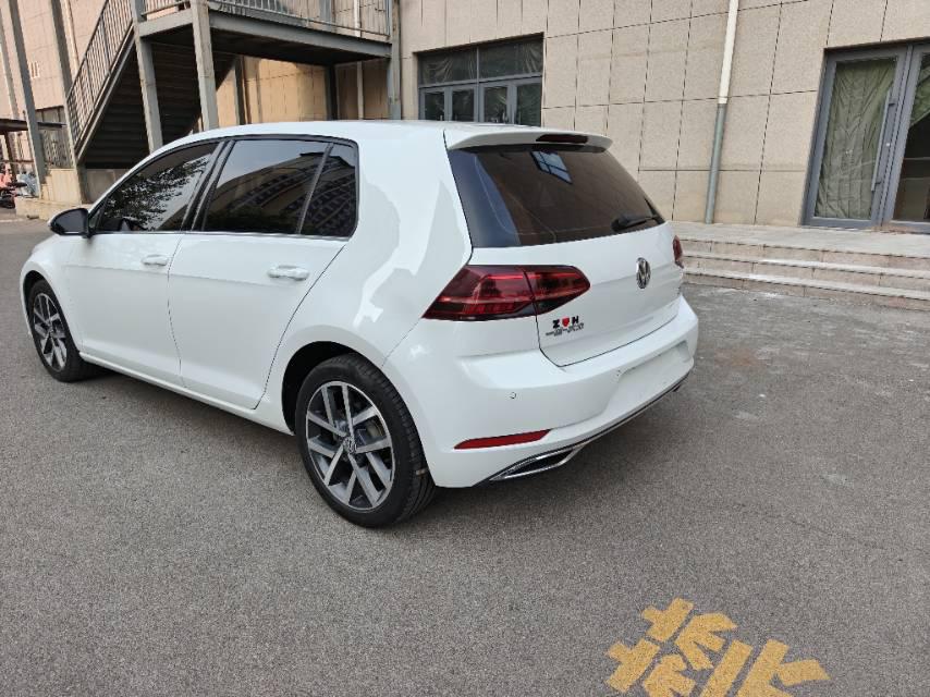 Volkswagen Golf Sportsvan 2020 thumb 2