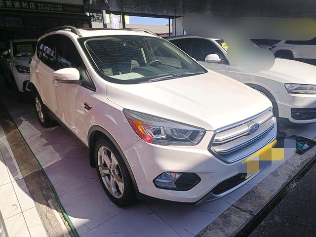 Ford Kuga 2017 thumb 12