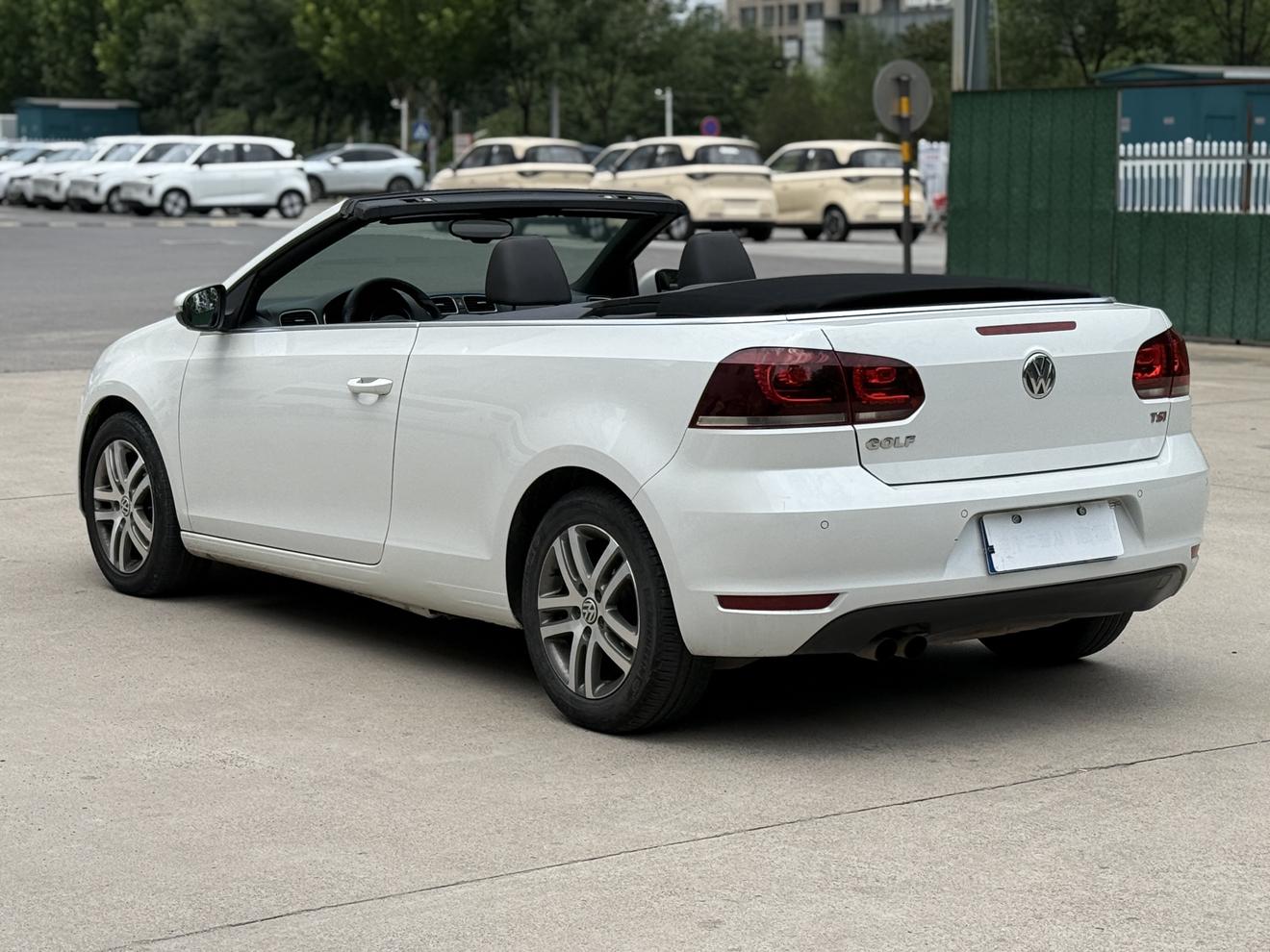 Volkswagen Golf 2012 thumb 2