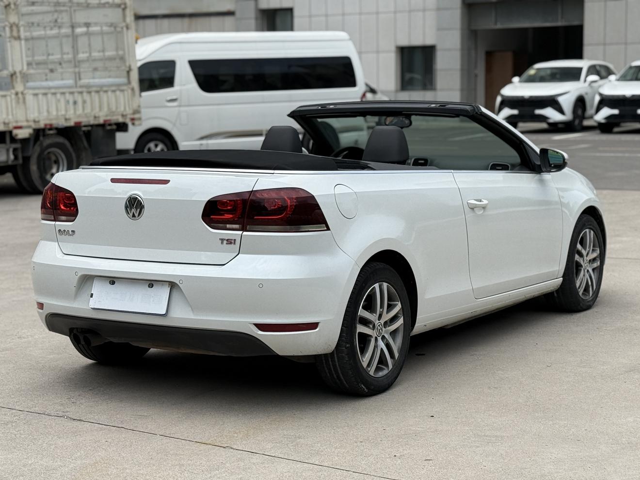 Volkswagen Golf 2012 thumb 6