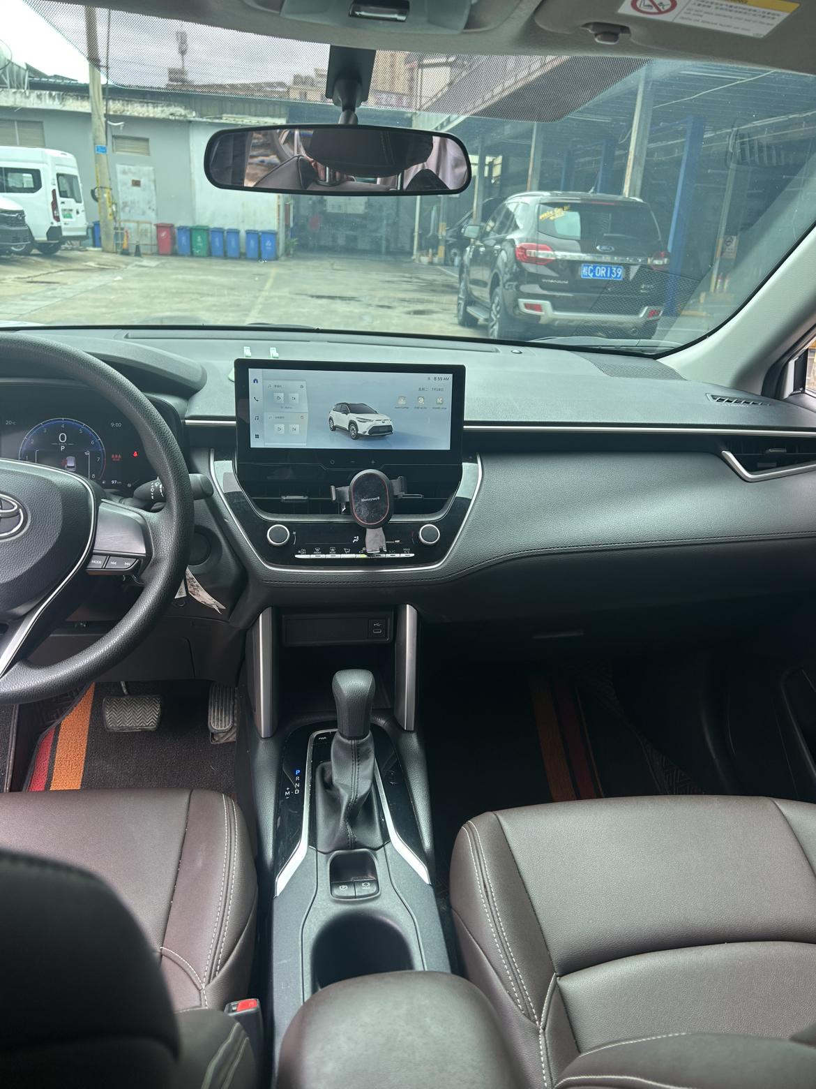 Toyota Frontlander 2024 thumb 6