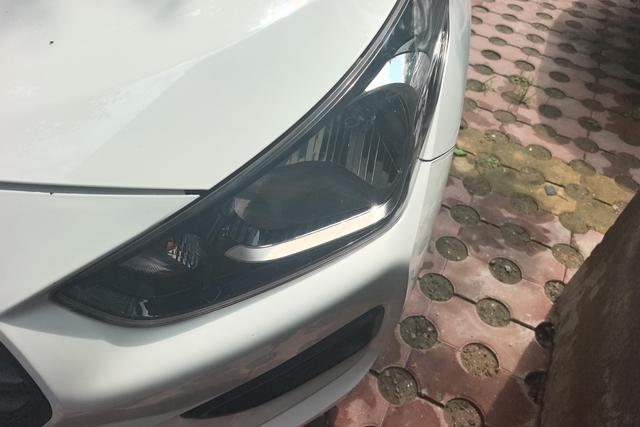 Hyundai Solaris 2017 thumb 2