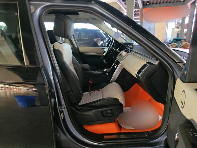Land Rover Discovery 2021 thumb 10