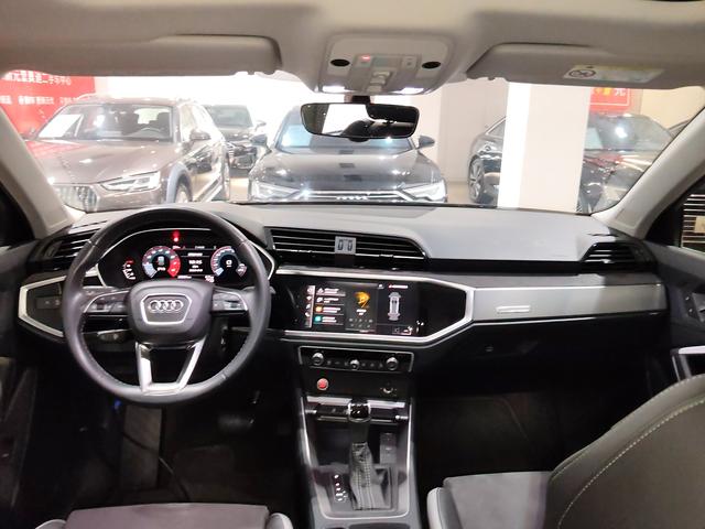 Audi Q3 2022 thumb 3