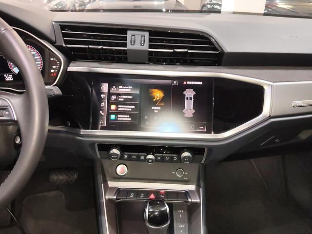 Audi Q3 2022 thumb 4