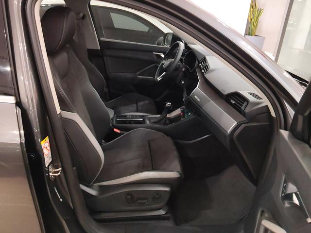 Audi Q3 2022 thumb 10