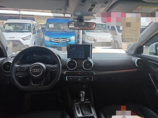Audi Q2 2025 thumb 4