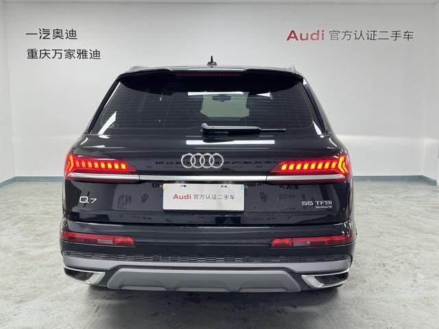 Audi Q7 2022 thumb 3