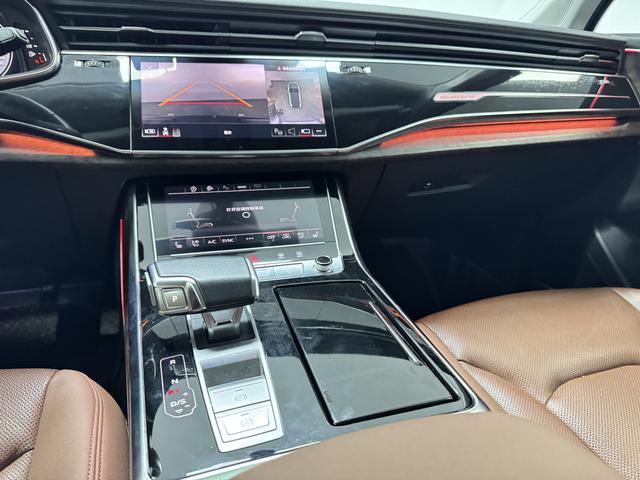Audi Q7 2022 thumb 7