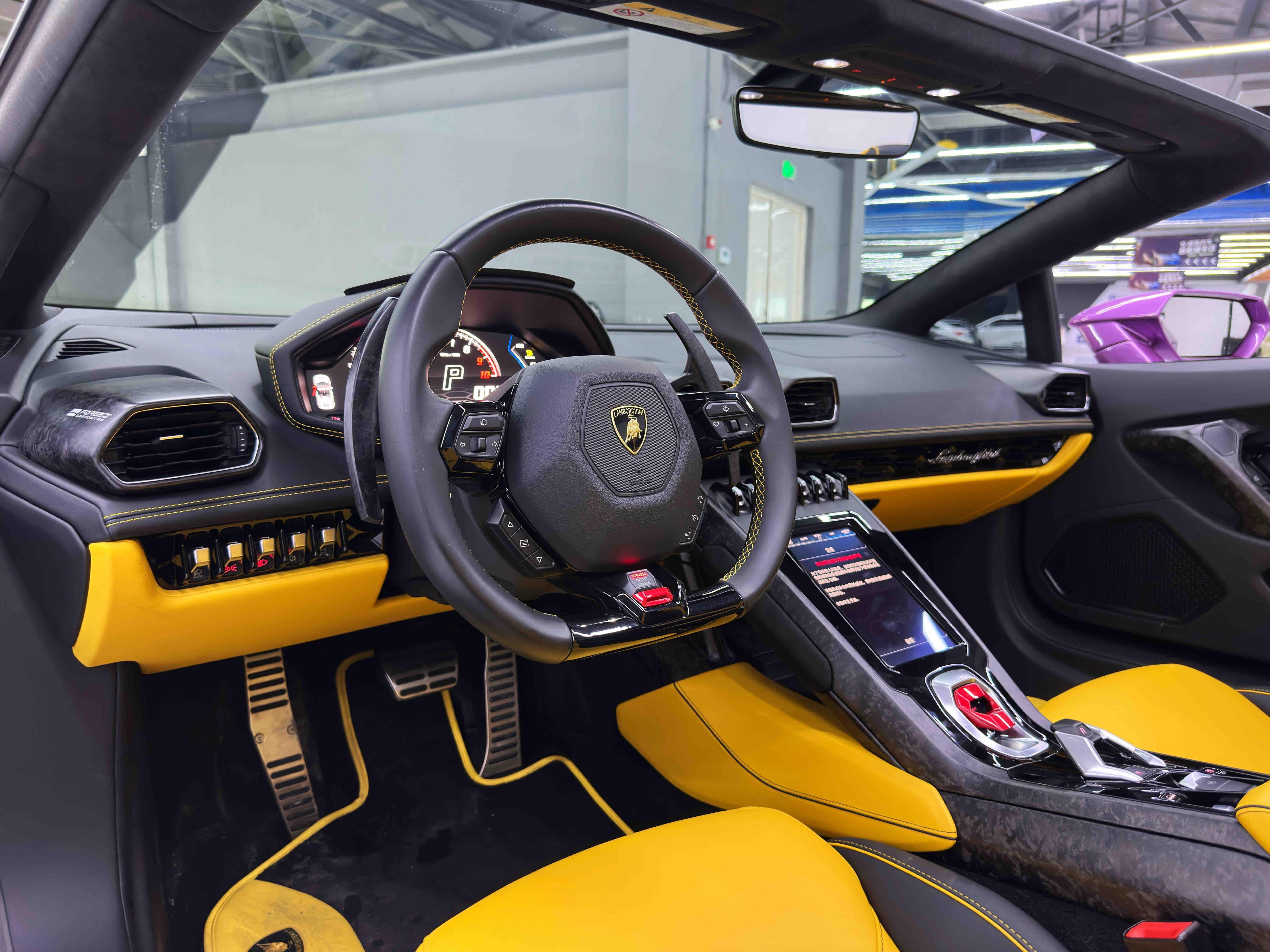 Lamborghini Huracán 2020 thumb 9