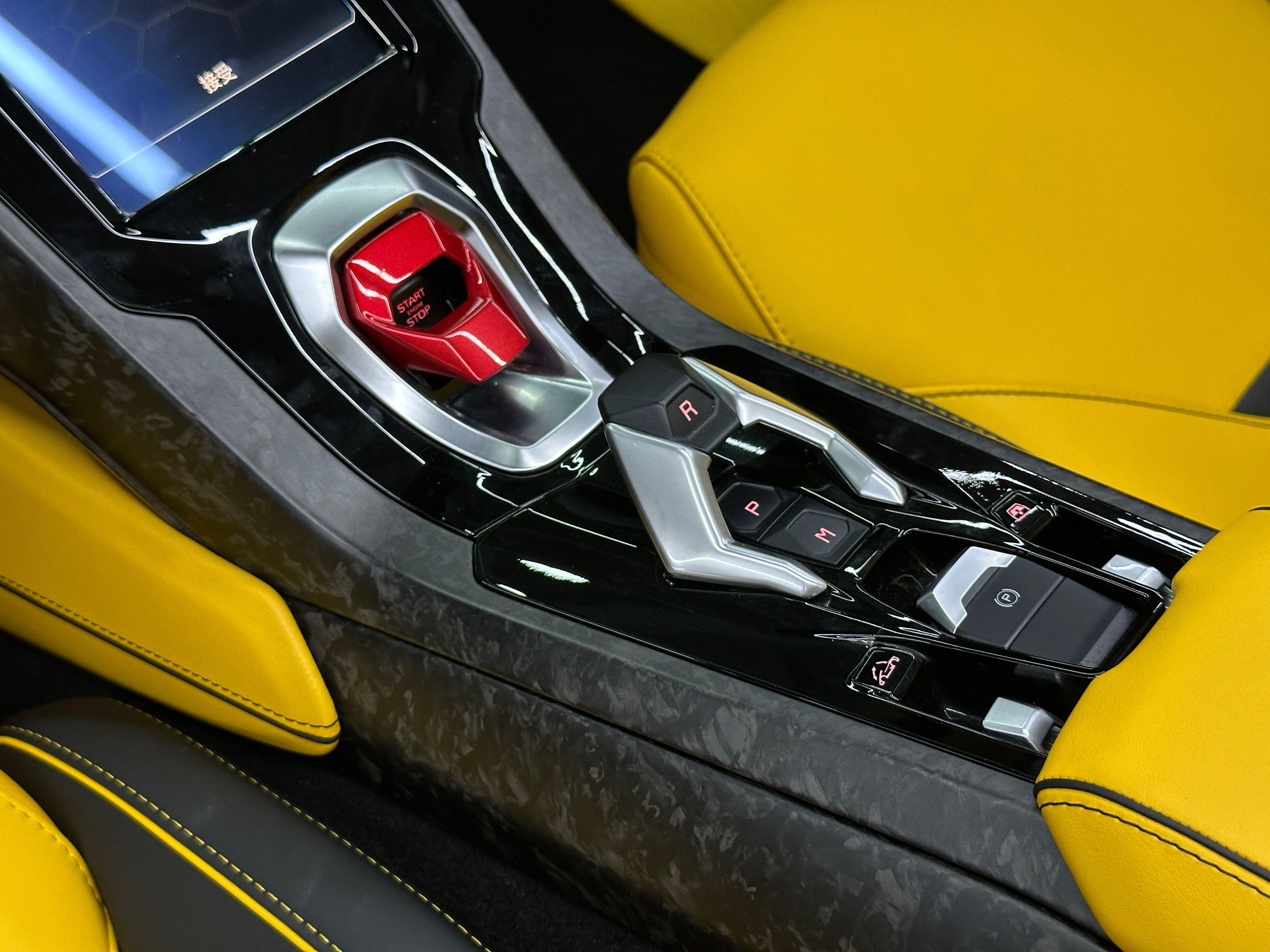 Lamborghini Huracán 2020 thumb 12