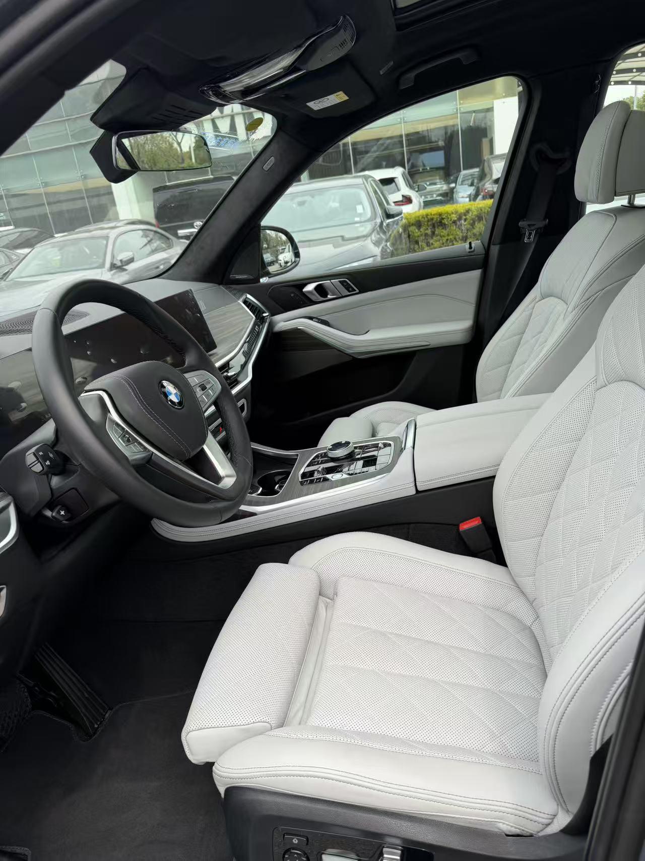 BMW X7 2023 thumb 6