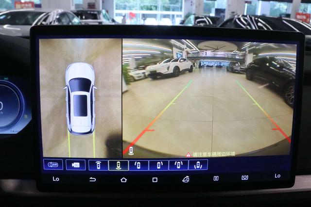 Denza X PHEV 2020 thumb 6