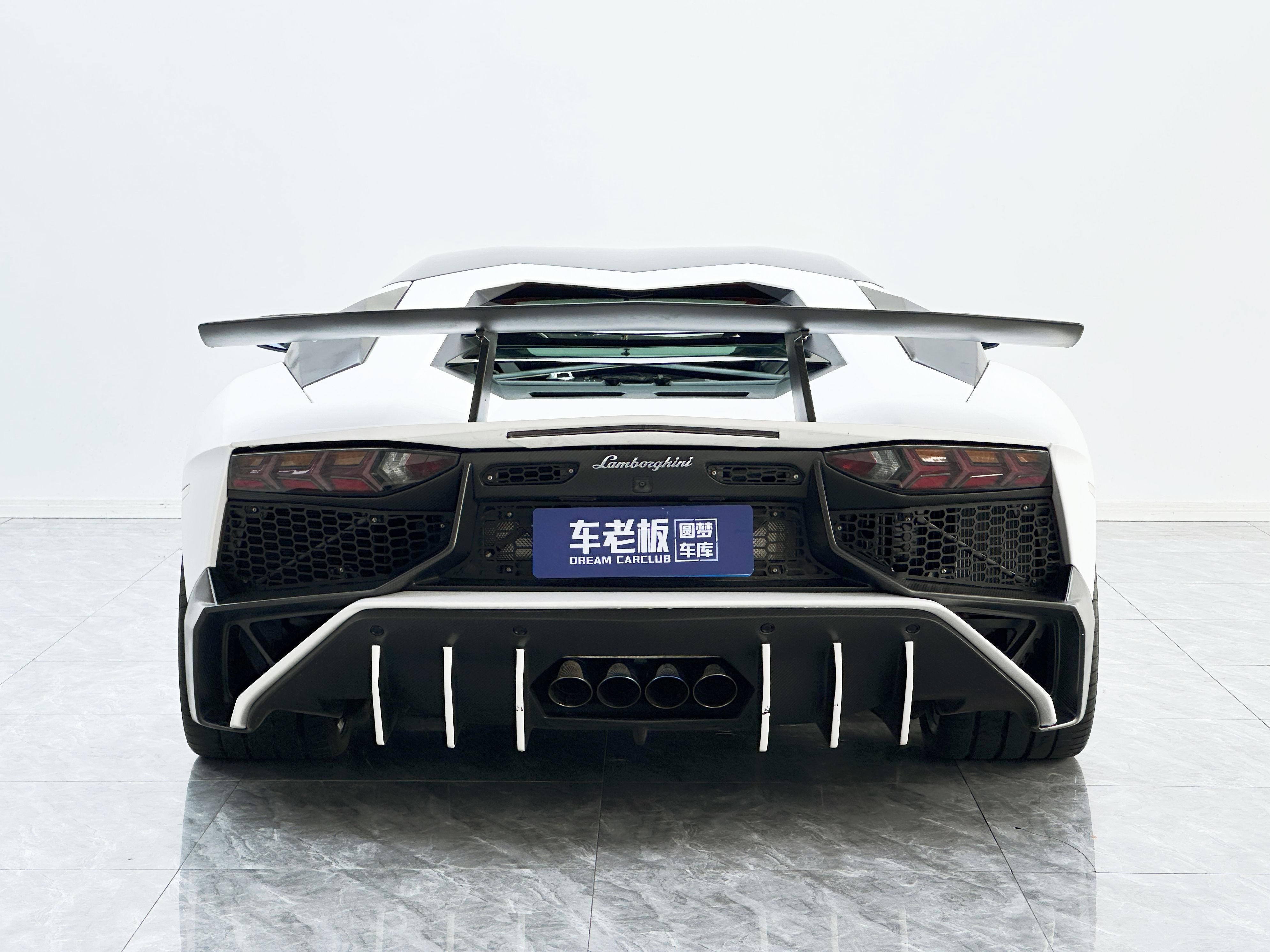 Lamborghini Aventador 2011 thumb 3
