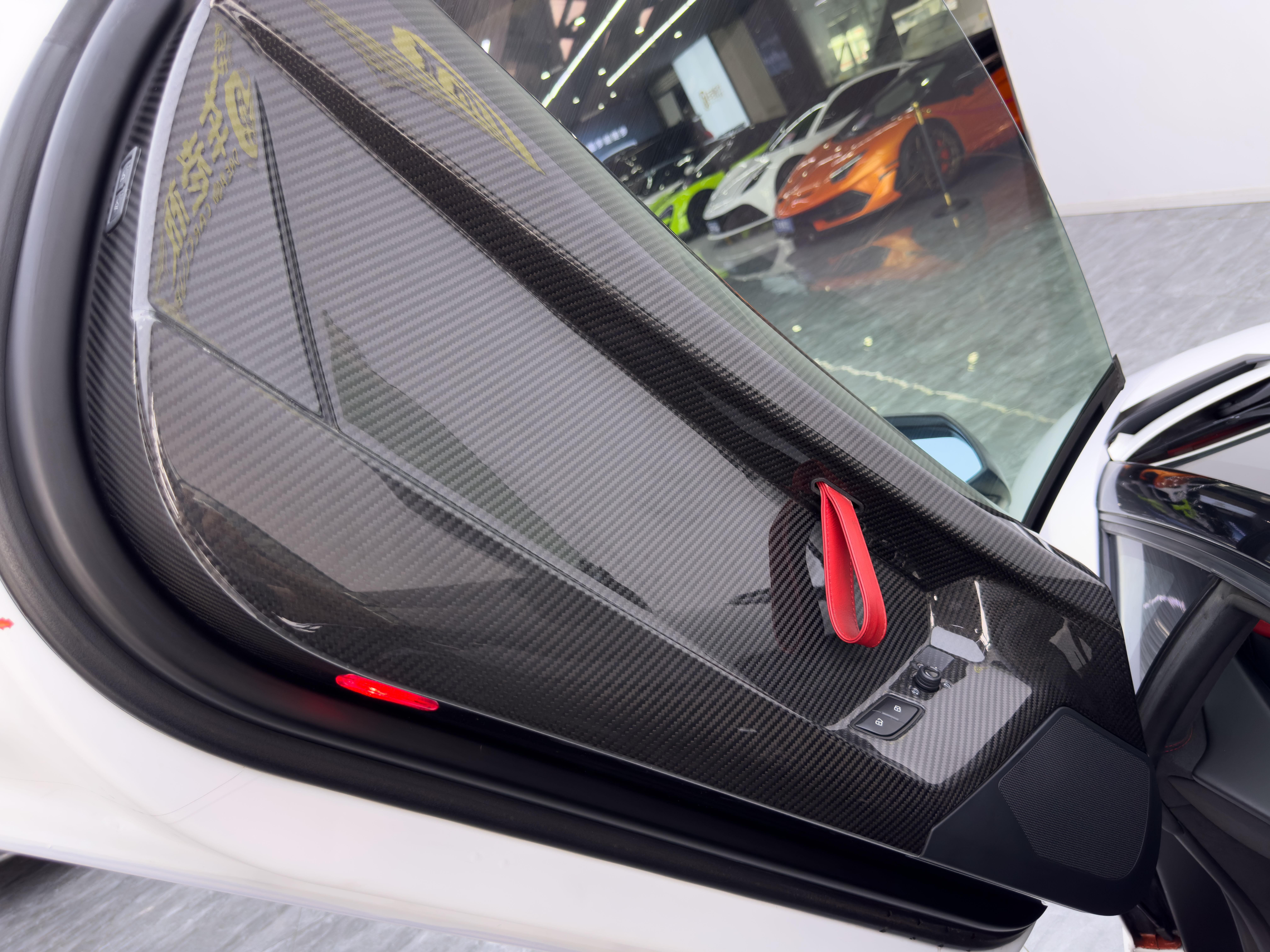 Lamborghini Aventador 2011 thumb 10