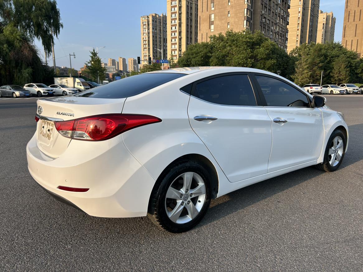 Hyundai Elantra 2013 thumb 4