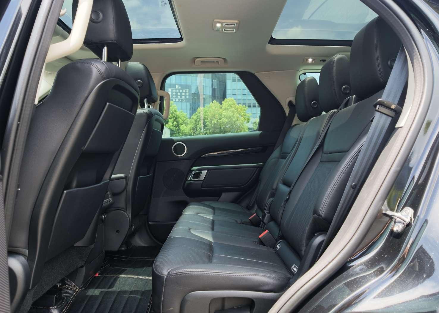 Land Rover Discovery 2017 thumb 7