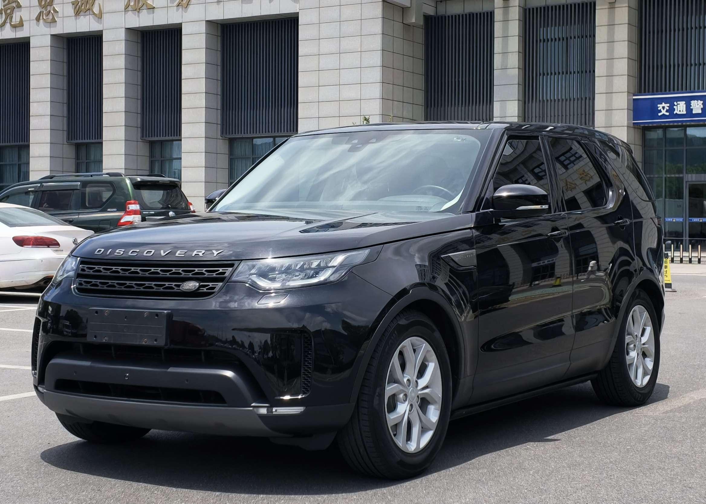 Land Rover Discovery 2017 thumb 8