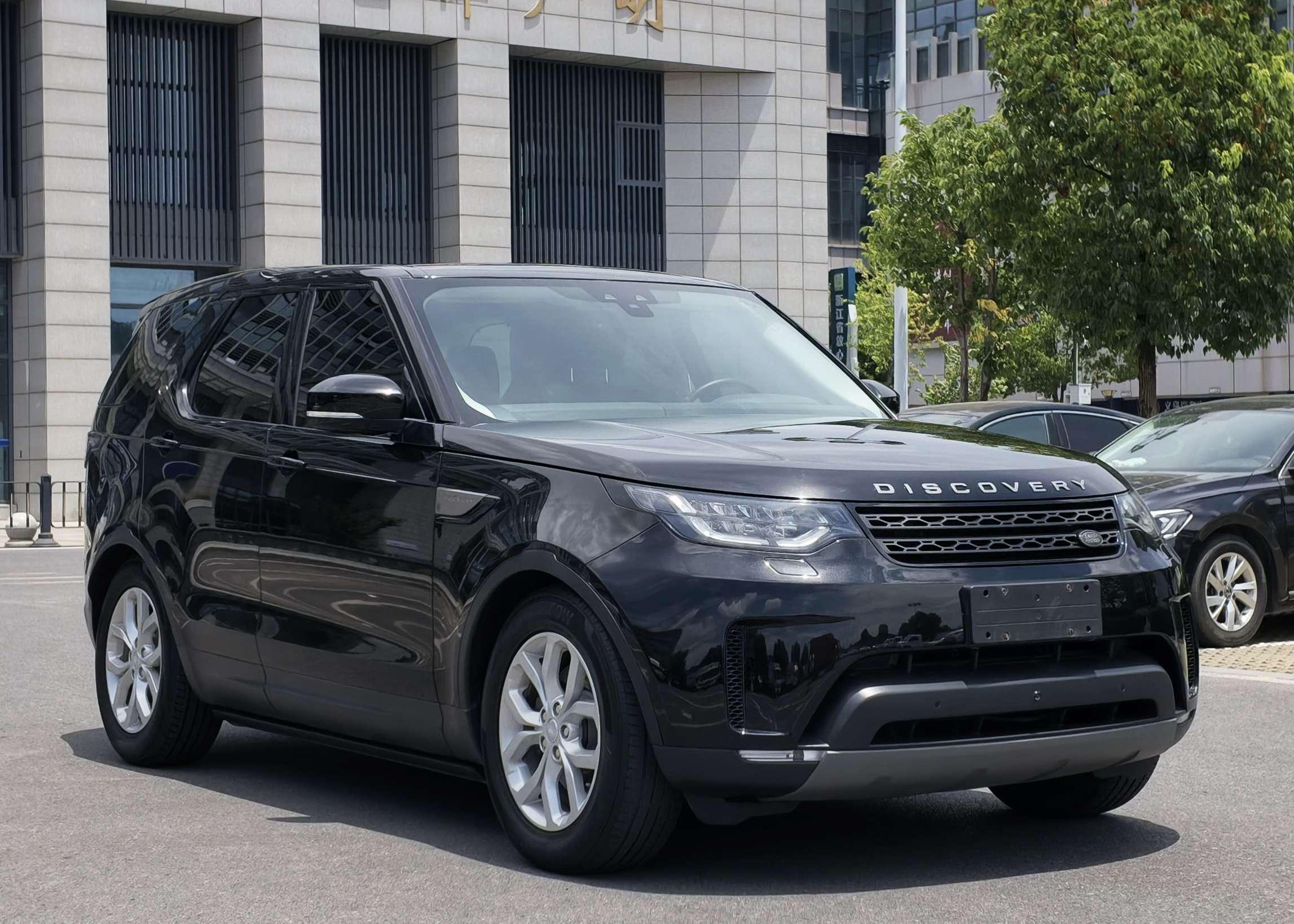 Land Rover Discovery 2017 thumb 10