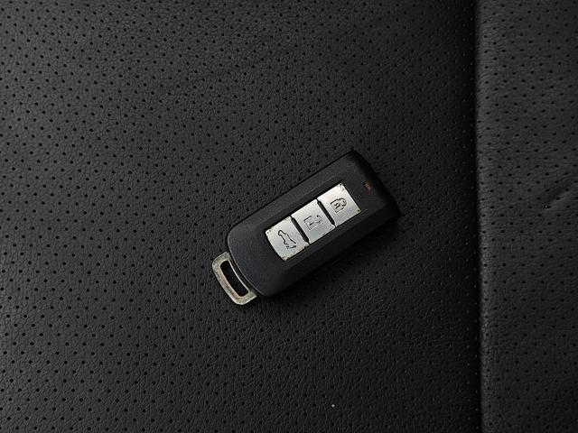 Mitsubishi Outlander 2018 thumb 9