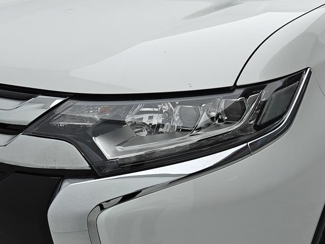 Mitsubishi Outlander 2018 thumb 10