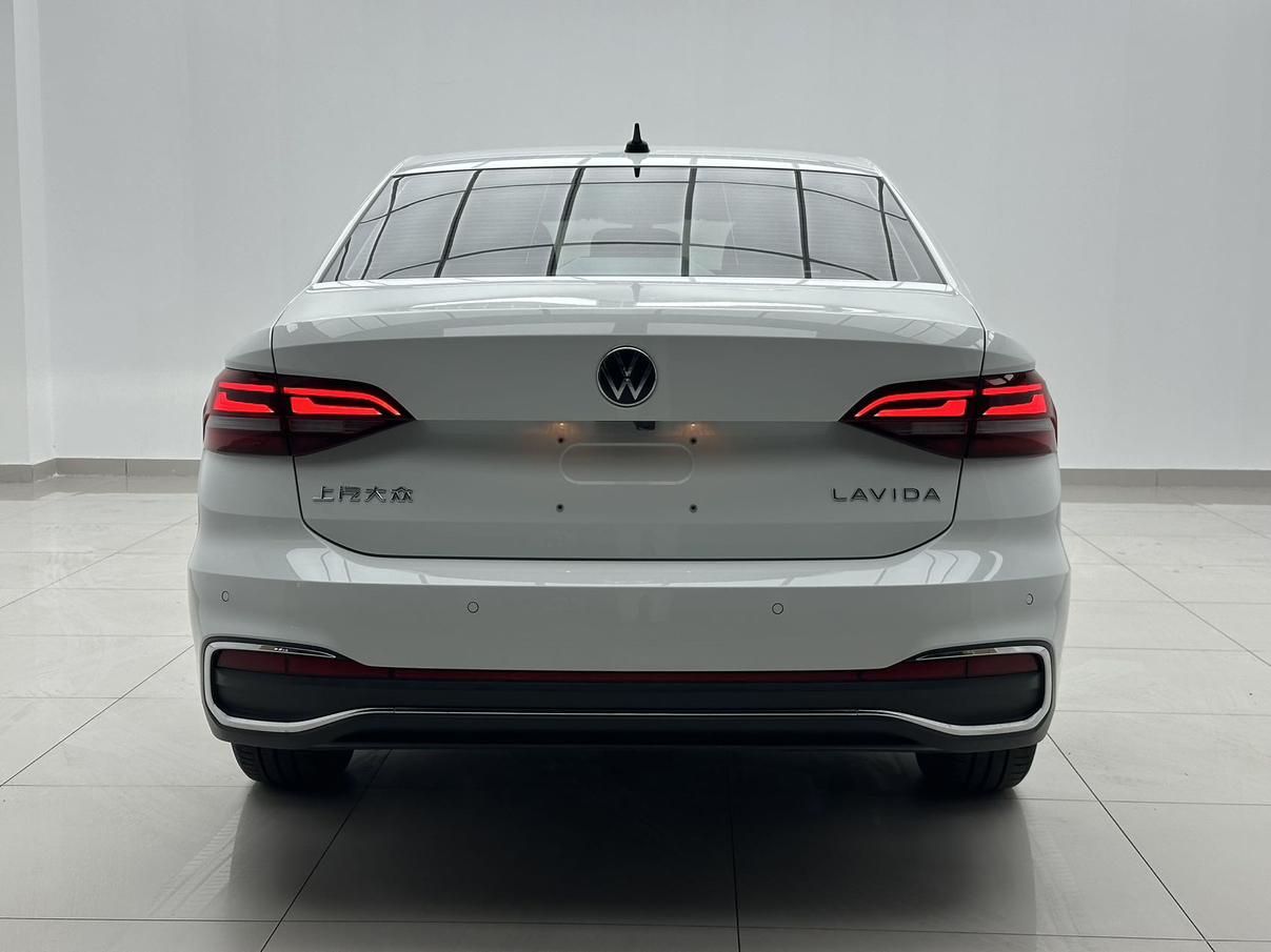 Volkswagen Lavida XR 2023 thumb 3