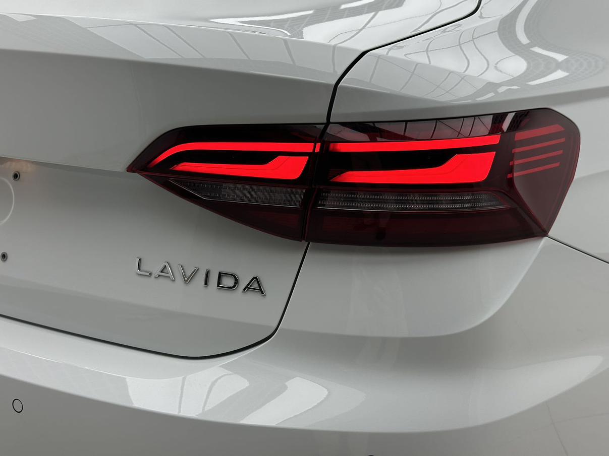 Volkswagen Lavida XR 2023 thumb 6