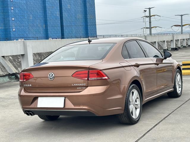 Volkswagen Lamando 2018 thumb 4