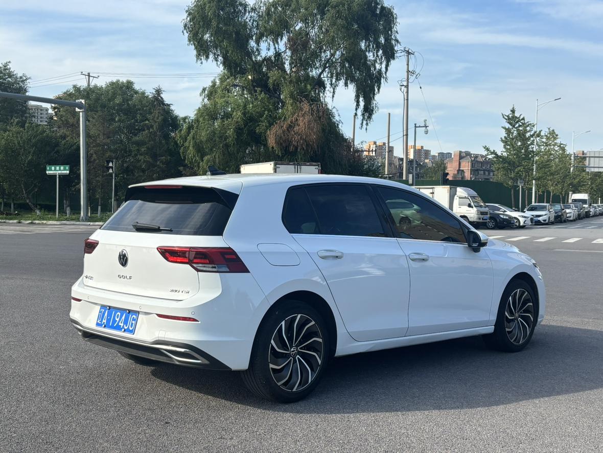 Volkswagen Golf Sportsvan 2021 thumb 4