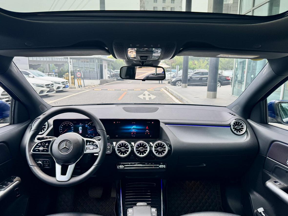 Mercedes-Benz GLA 2023 thumb 4