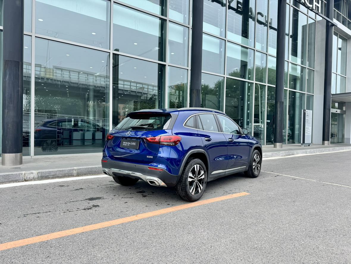 Mercedes-Benz GLA 2023 thumb 12