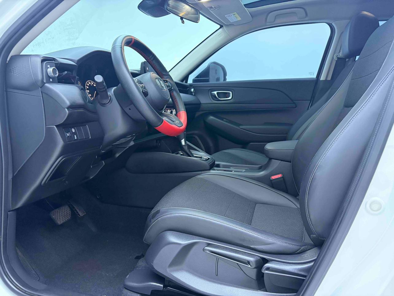 Honda Vezel 2023 thumb 12