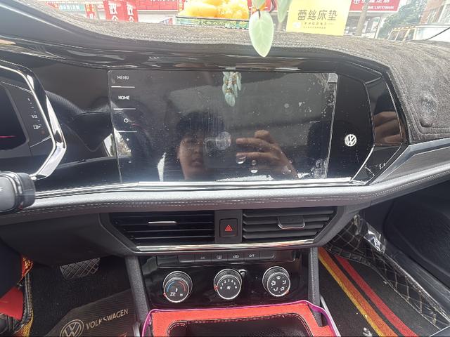 Volkswagen Sagitar 2022 thumb 6
