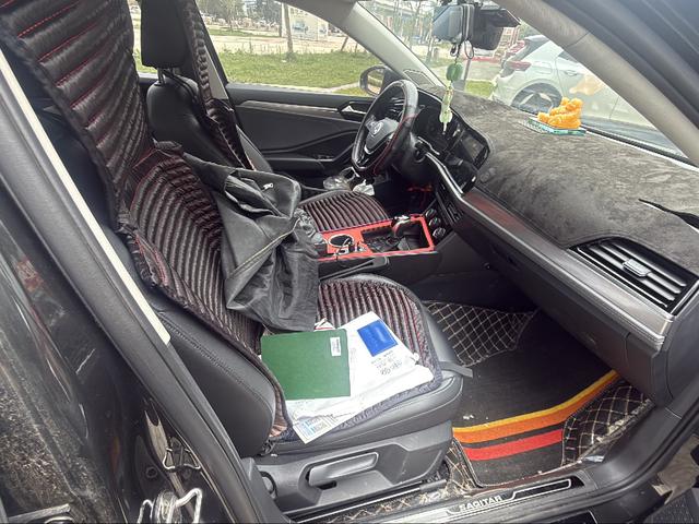 Volkswagen Sagitar 2022 thumb 9