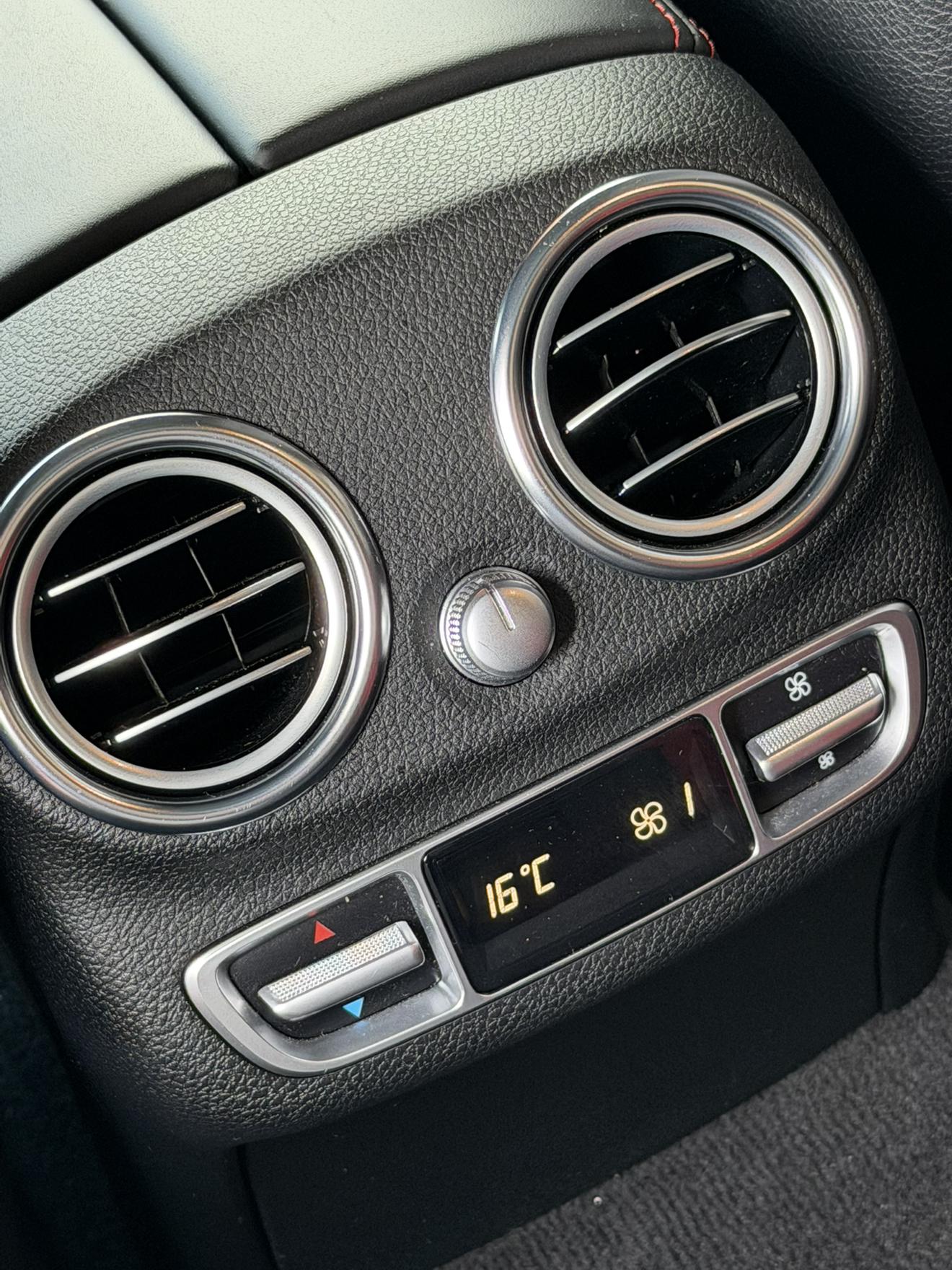 Mercedes-Benz C-Класс 2015 thumb 7