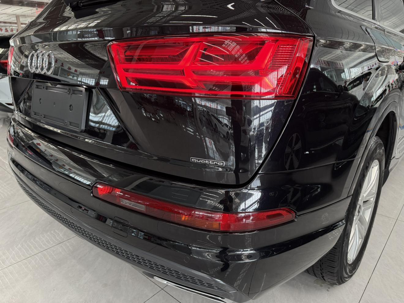 Audi Q7 2016 thumb 7