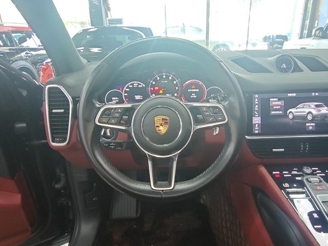 Porsche Cayenne 2019 thumb 6