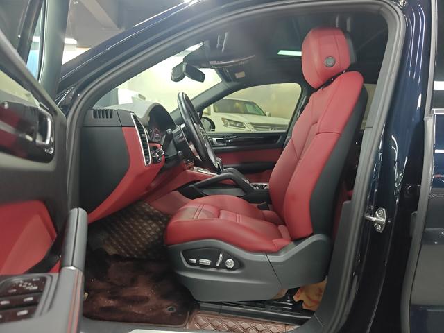 Porsche Cayenne 2019 thumb 8