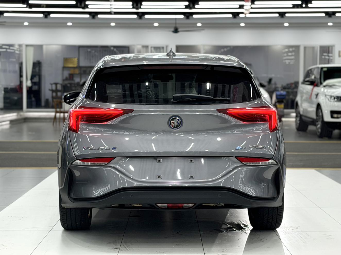 Buick 6 PHEV 2020 thumb 4