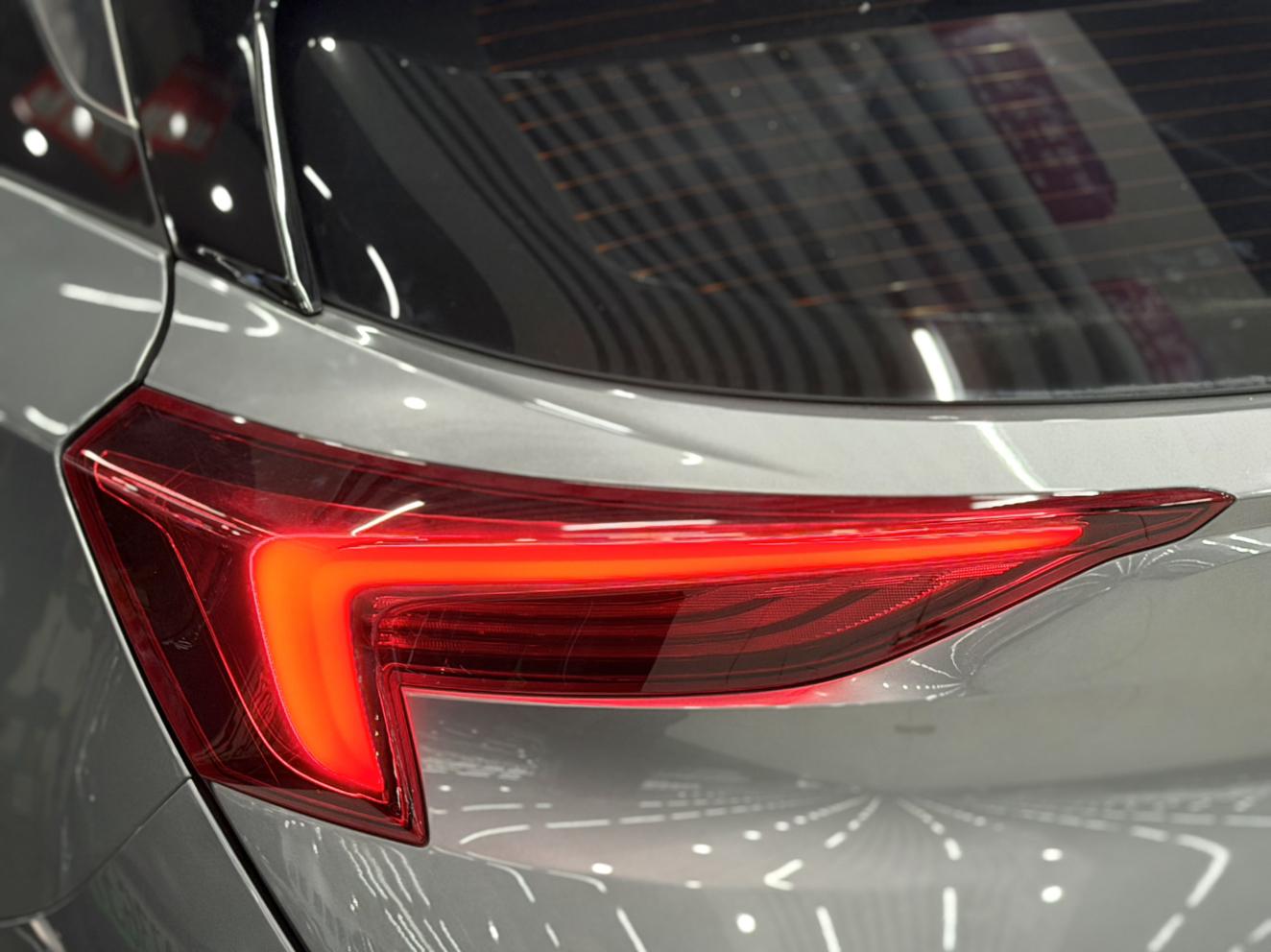 Buick 6 PHEV 2020 thumb 7