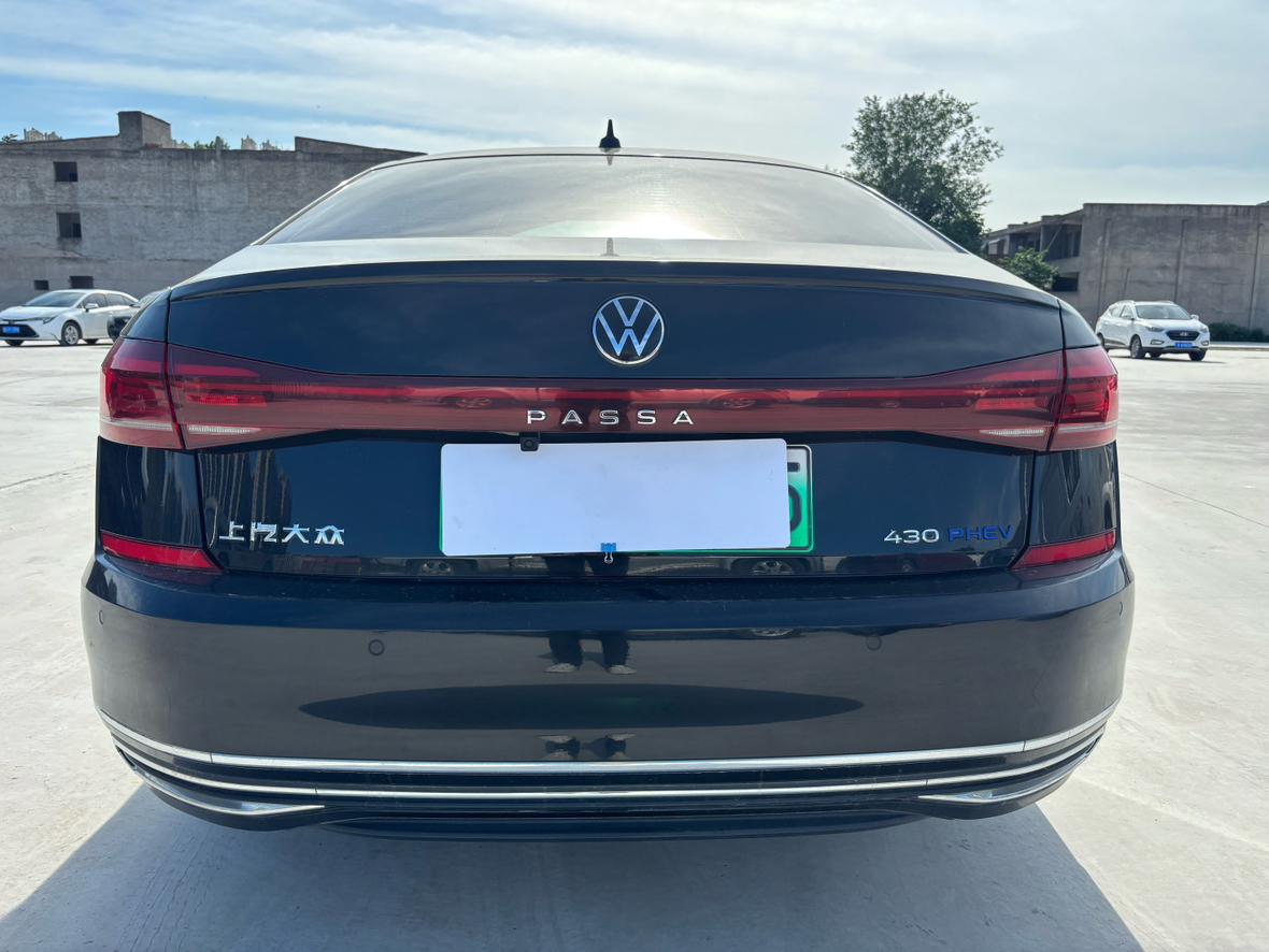 Volkswagen Passat 2022 thumb 3