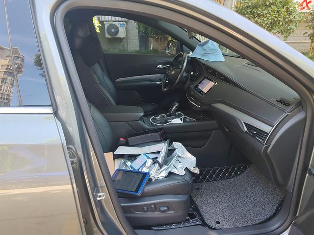 Cadillac XT4 2018 thumb 9