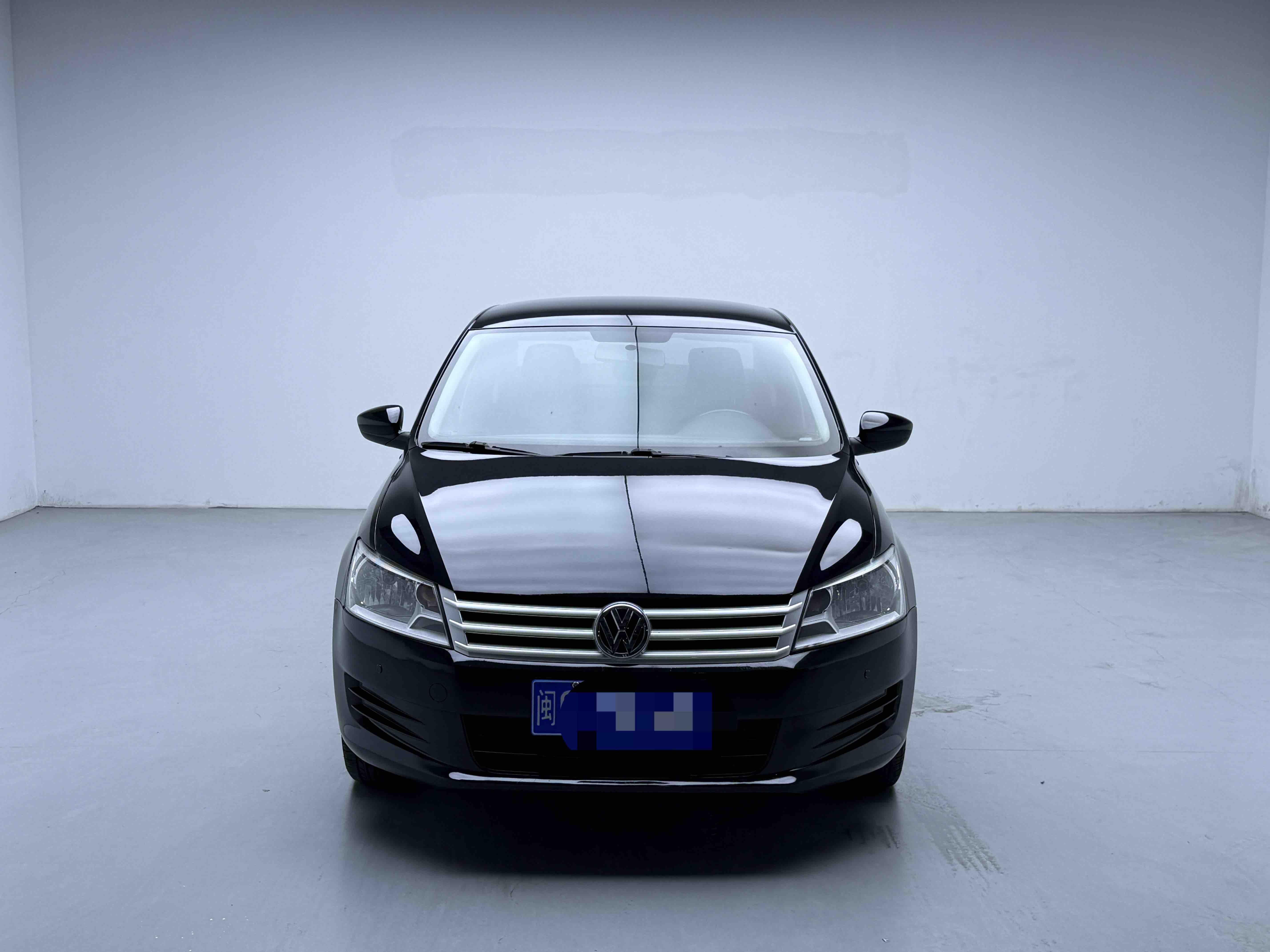 Volkswagen Santana 2015 thumb 9